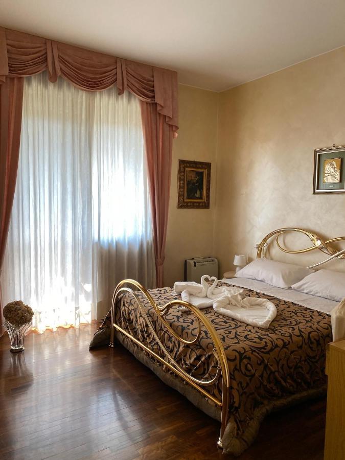 Casa Giovanna Rozzano Bagian luar foto